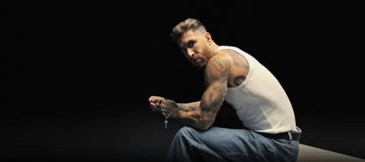 在表达什么, 地投入这个, 毫不避讳